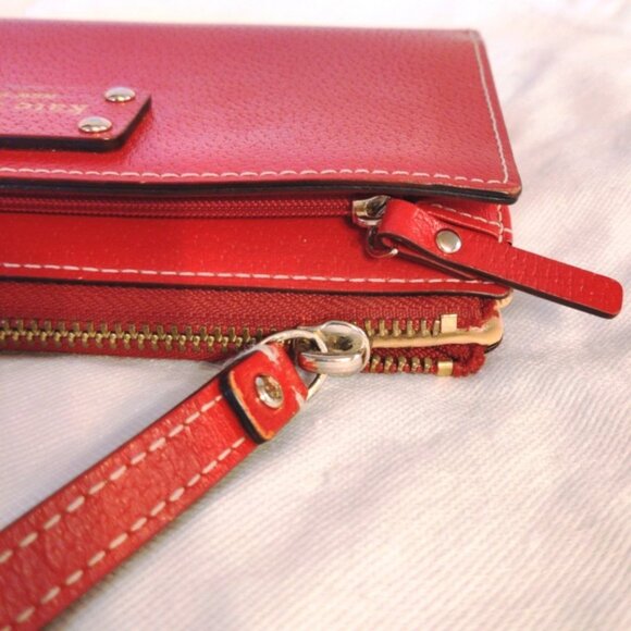 Kate Spade Pebbled Leather Wellesley Layton Wallet Wristlet in Pill Box Red, EUC - Picture 6 of 10